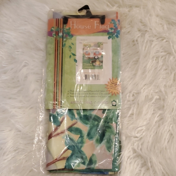 🎁New Premier Designs Accent Home & Garden Happy Campers Flag - Picture 5 of 6